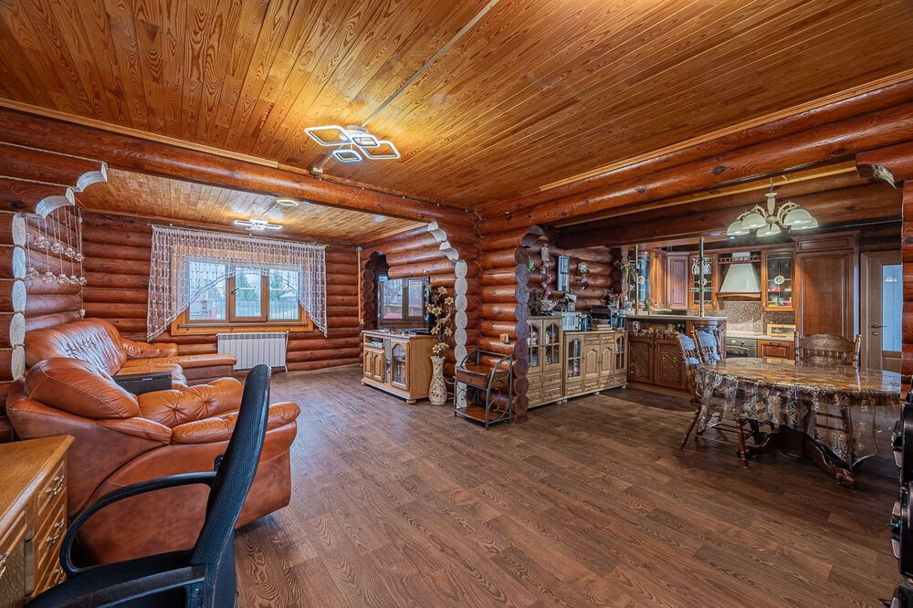 п. Монетный, ул. Октябрьская, 43 (городской округ Березовский) - фото дома (6)