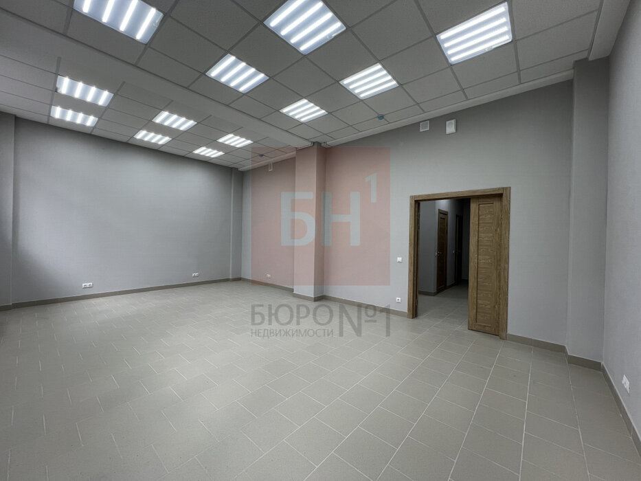 Екатеринбург, ул. Громова, 30 - фото торговой площади (2)