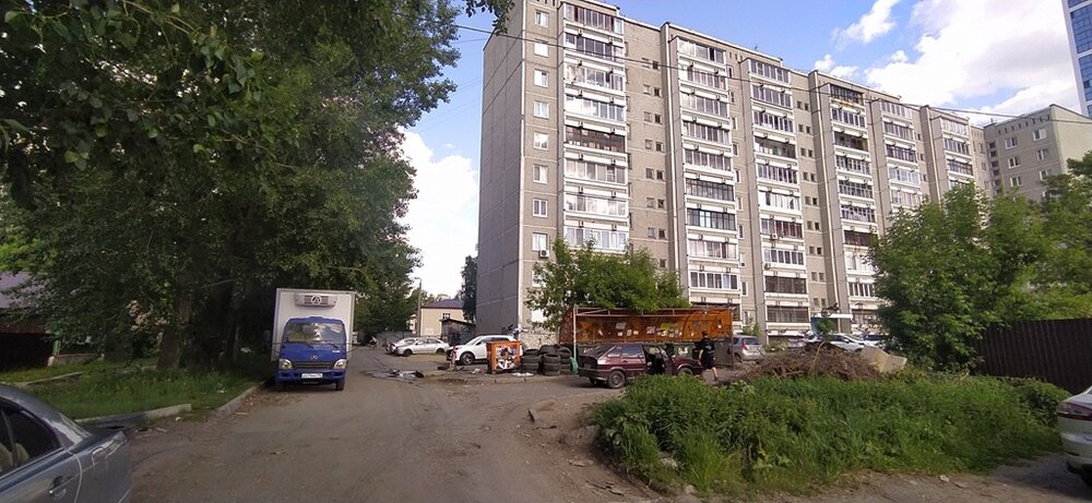 Екатеринбург, ул. Анри Барбюса, 138 (ВИЗ) - фото земельного участка (6)