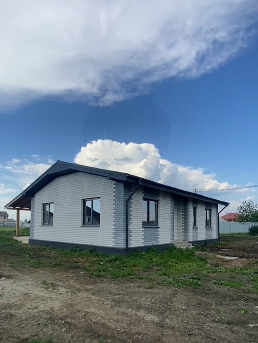 п. Бобровский, ул. Алёшина,   (городской округ Сысертский) - фото дома (1)
