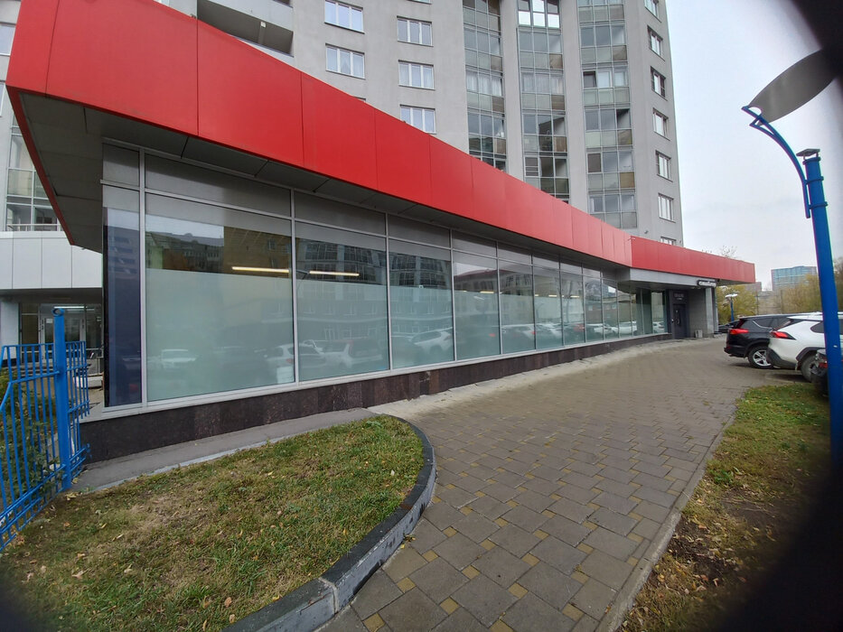 Екатеринбург, ул. Юмашева, 15 - фото торговой площади (3)