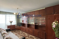 г. Каменск-Уральский, ул. Шестакова, 36 (городской округ Каменский) - фото квартиры