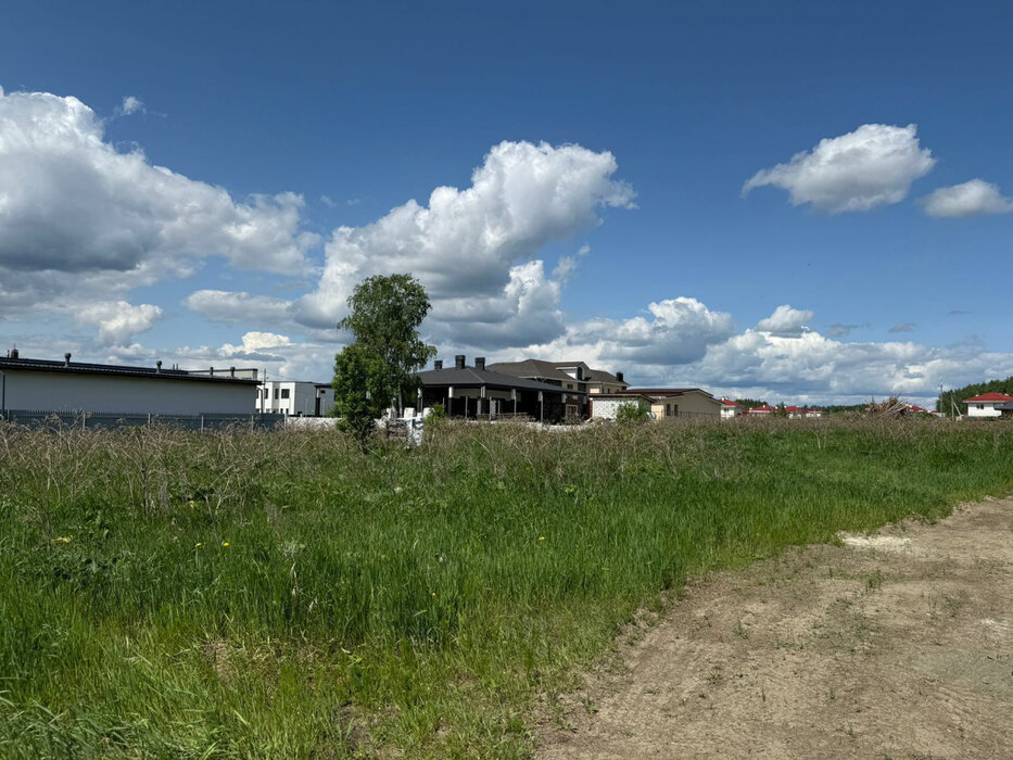 п. Кирпичный, ул. Никольская, 1 (городской округ Среднеуральск) - фото земельного участка (2)