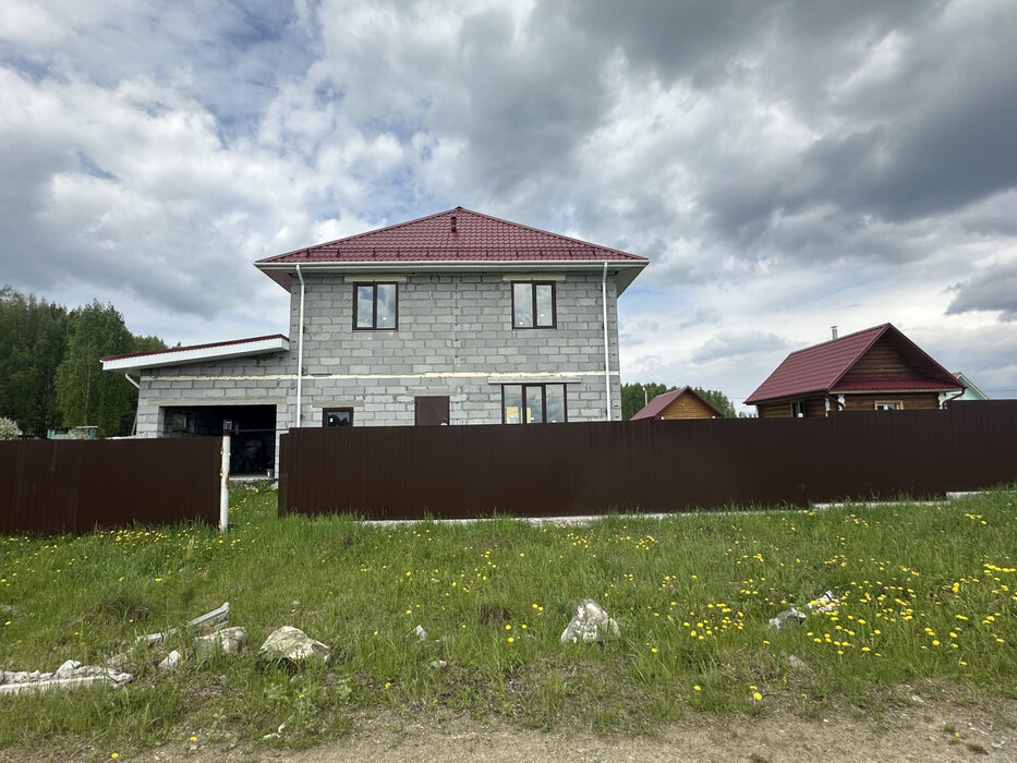 к.п. Александрия, ул. Восьмая, 3 (городской округ Белоярский, д. Гусева) - фото дома (1)
