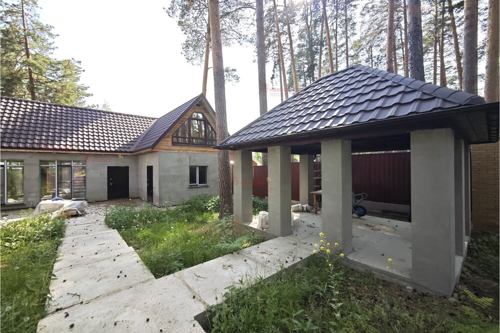 п. Верхняя Сысерть, ул. Малахитовая, 12 (городской округ Сысертский) - фото коттеджа (7)