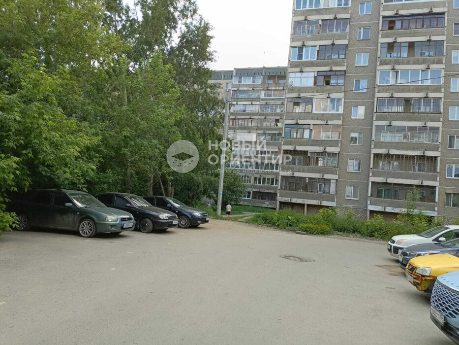 Екатеринбург, ул. Опалихинская, 15 (Заречный) - фото торговой площади (6)