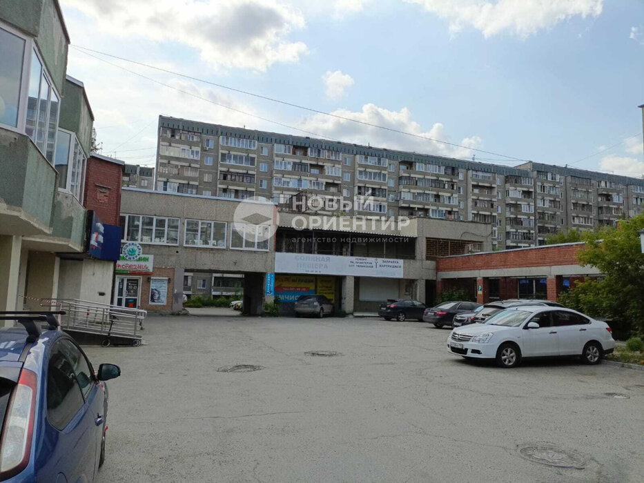 Екатеринбург, ул. Опалихинская, 15 (Заречный) - фото торговой площади (8)