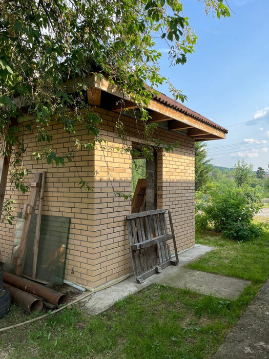 с. Тарасково, ул. Нейвинская, 17 (городской округ Новоуральский) - фото дома (8)
