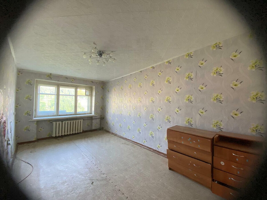 п. Рефтинский, ул. Гагарина, 12 (городской округ Рефтинский) - фото комнаты (2)