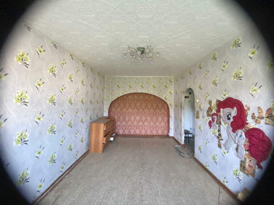 п. Рефтинский, ул. Гагарина, 12 (городской округ Рефтинский) - фото комнаты (4)