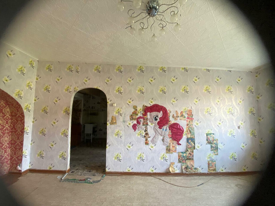 п. Рефтинский, ул. Гагарина, 12 (городской округ Рефтинский) - фото комнаты (6)
