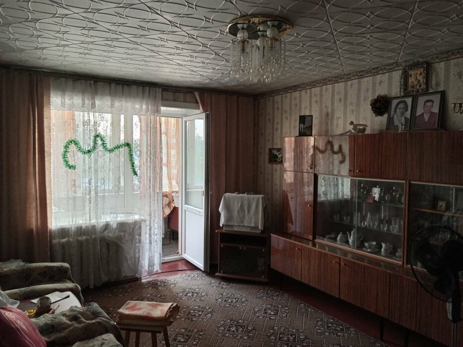 поселок городского типа Малышева, ул. Февральская, 1а (городской округ Малышевский) - фото квартиры (4)