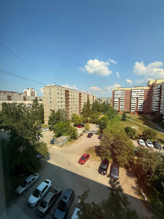 Екатеринбург, ул. Сиреневый, 21 (ЖБИ) - фото квартиры (1)
