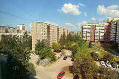 Екатеринбург, ул. Сиреневый, 21 (ЖБИ) - фото квартиры