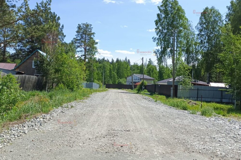 с. Мостовское (г.о. Вехняя Пышма), ул. Еловая, 12 (городской округ Верхняя Пышма) - фото земельного участка (5)