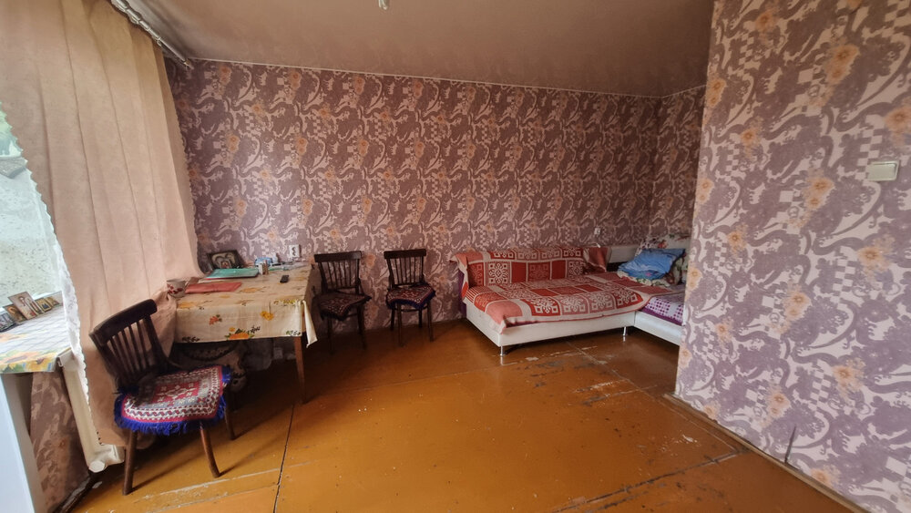 г. Артемовский, ул. Полярников, 33 (городской округ Артемовский) - фото квартиры (4)
