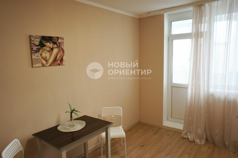 Екатеринбург, ул. Краснолесья, 24 (УНЦ) - фото квартиры (2)