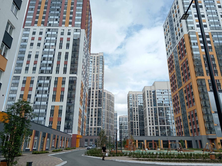 Екатеринбург, ул. Космонавтов, 108/2 (Эльмаш) - фото квартиры (1)