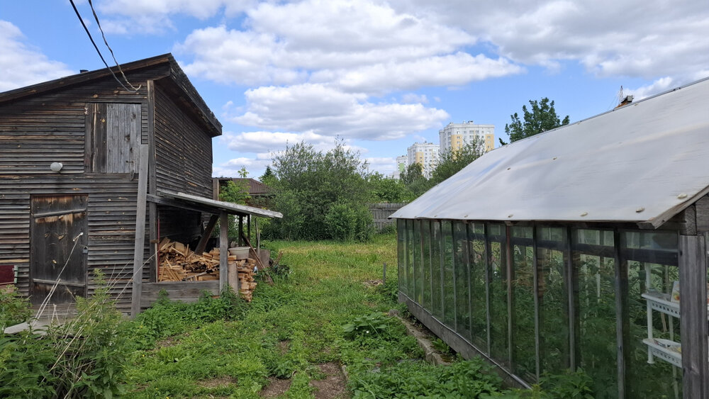 г. Верхняя Пышма, ул. Дзержинского, 2 (городской округ Верхняя Пышма) - фото дома (2)