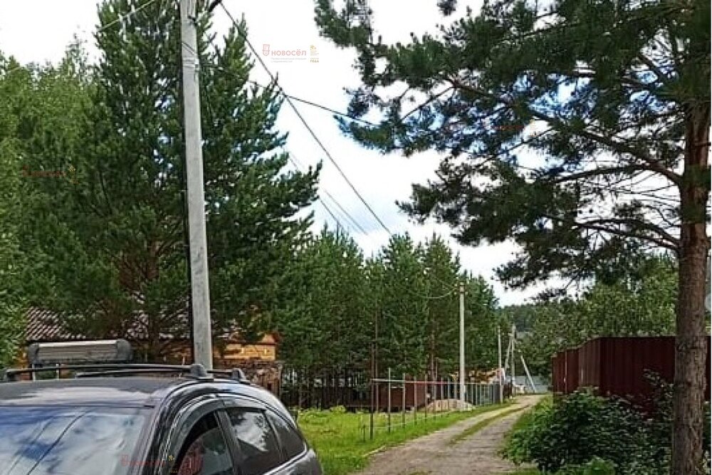 п. Хризолитовый, 50 лет Победы (городской округ Белоярский) - фото сада (4)