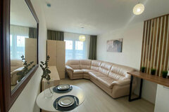 Екатеринбург, ул. Латвийская, 58/3 (Компрессорный) - фото квартиры