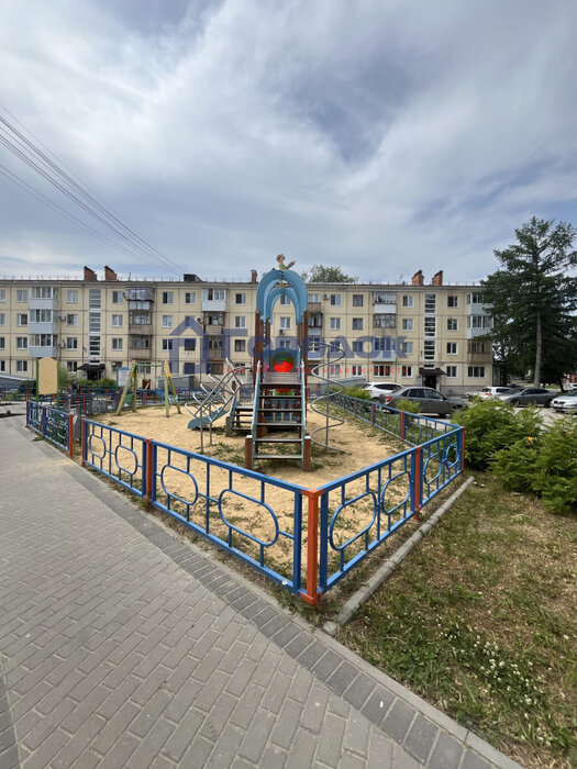 г. Каменск-Уральский, ул. Добролюбова, 14 (городской округ Каменский) - фото квартиры (2)