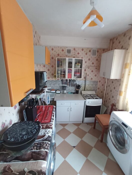 Екатеринбург, ул. Ангарская, 46 (Старая Сортировка) - фото комнаты (5)