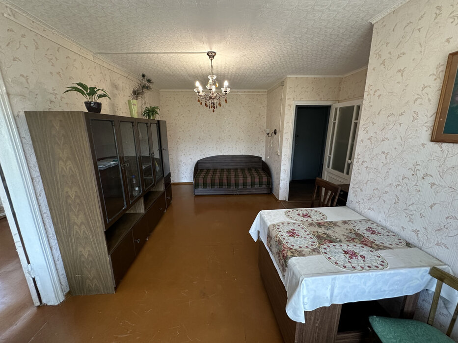 г. Каменск-Уральский, ул. Дзержинского, 30 (городской округ Каменский) - фото квартиры (5)