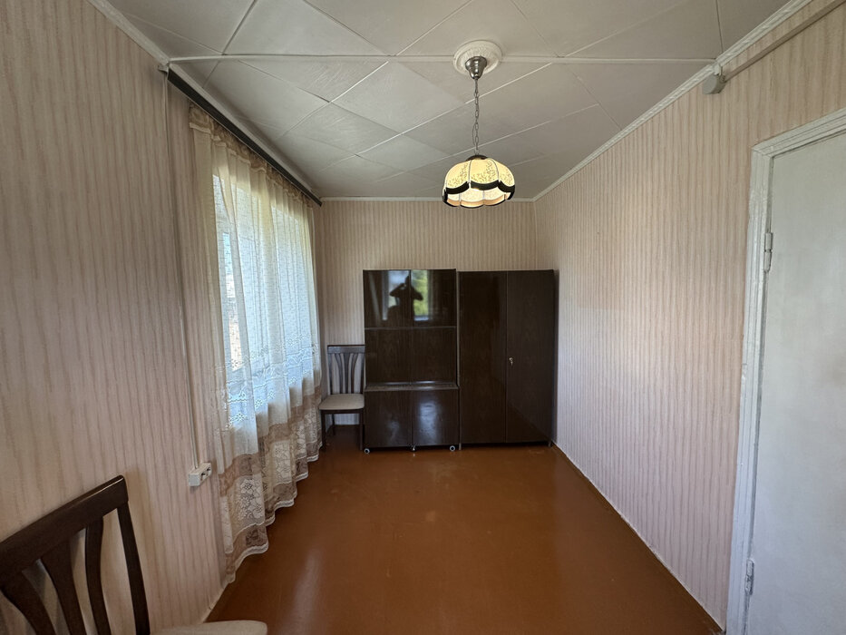 г. Каменск-Уральский, ул. Дзержинского, 30 (городской округ Каменский) - фото квартиры (7)