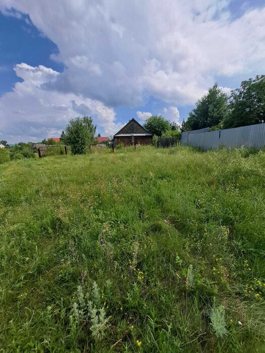 г. Арамиль, ул. Калинина, 71 (городской округ Арамильский) - фото земельного участка (2)