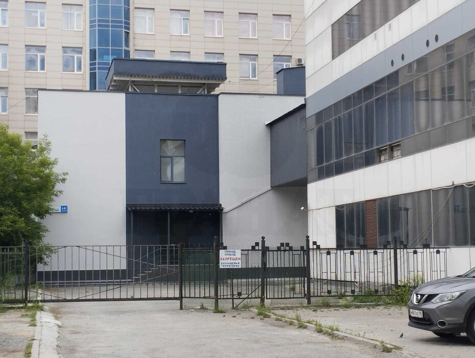 Екатеринбург, ул. Академика Шварца, 14а (Ботанический) - фото торговой площади (1)