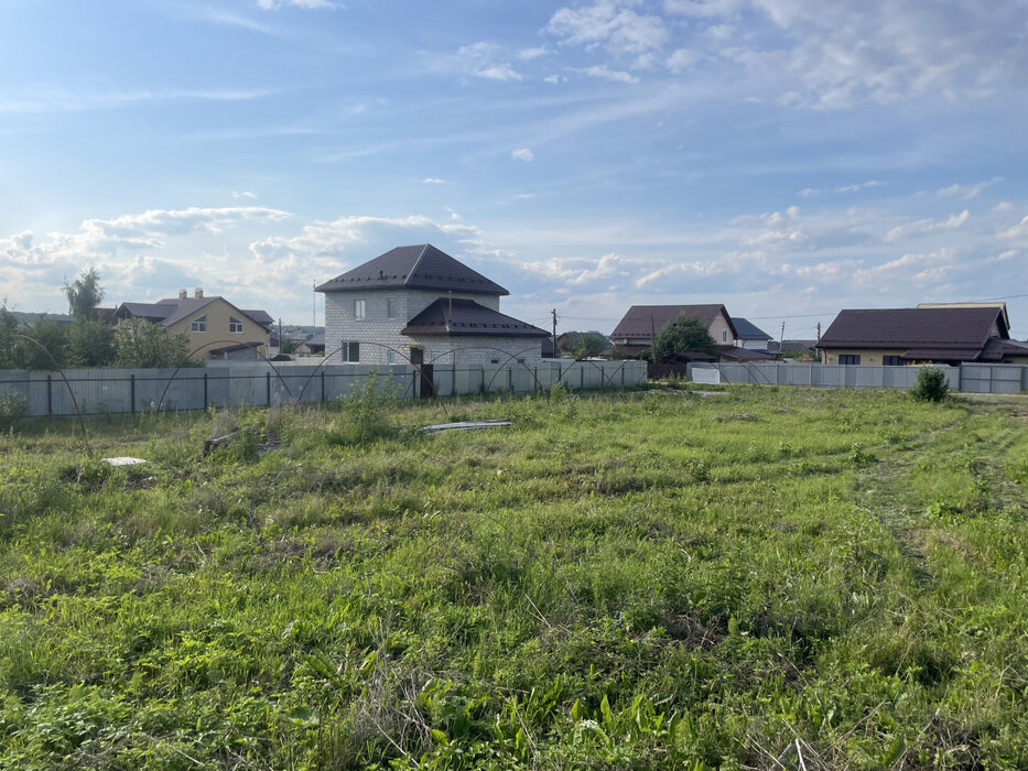 п. Первомайский (г.о. Сысертский), ул. Золотая Нива (городской округ Сысертский) - фото земельного участка (2)