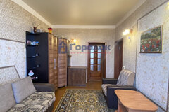 г. Каменск-Уральский, ул. Каменская, 9 (городской округ Каменский) - фото квартиры