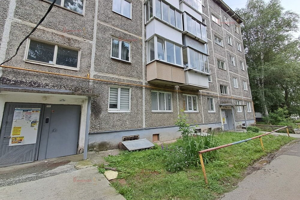 г. Ревда, ул. Российская, 20б (городской округ Ревда) - фото квартиры (2)