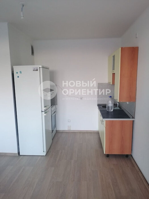 Екатеринбург, ул. Академика Вонсовского, 21 (УНЦ) - фото квартиры (2)