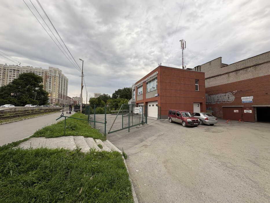 Екатеринбург, ул. Челюскинцев, 130 (Пионерский) - фото гаража (3)