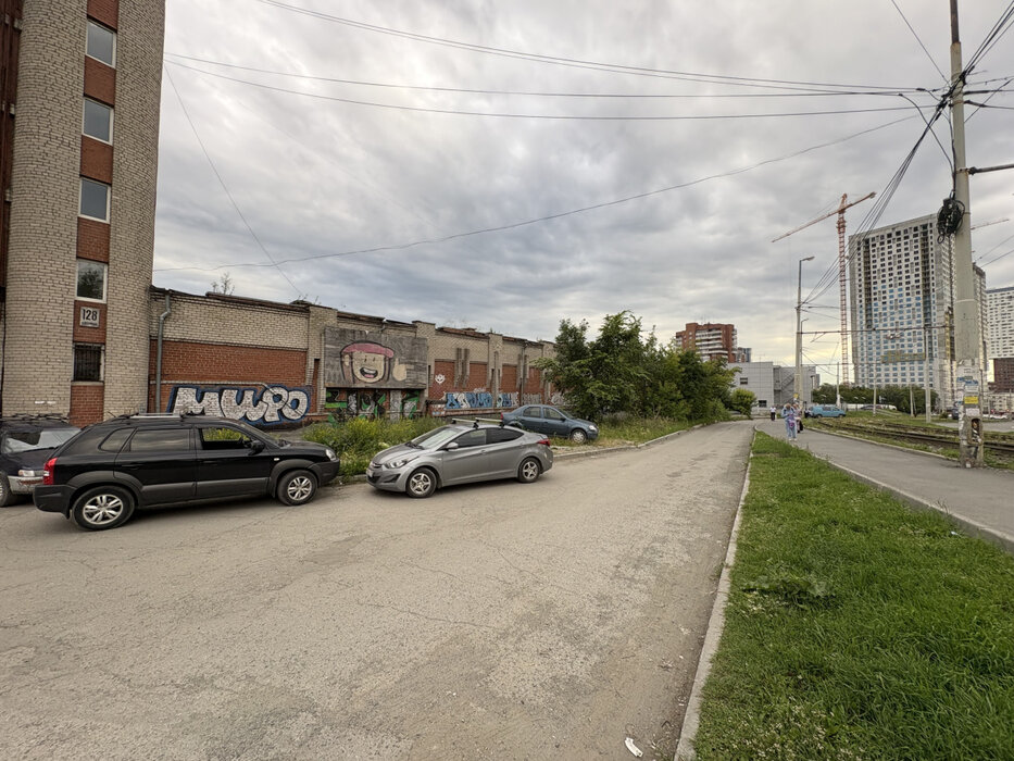 Екатеринбург, ул. Челюскинцев, 130 (Пионерский) - фото гаража (4)