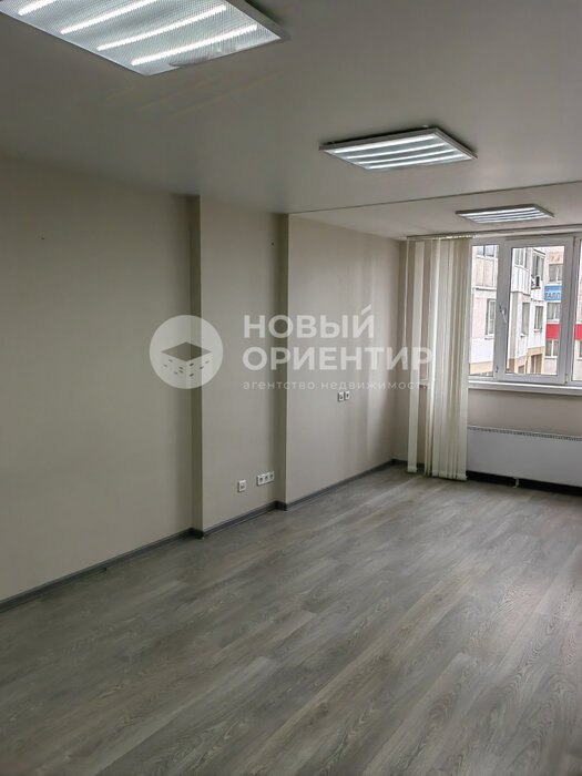Екатеринбург, ул. Краснолесья, 30 (УНЦ) - фото офисного помещения (3)