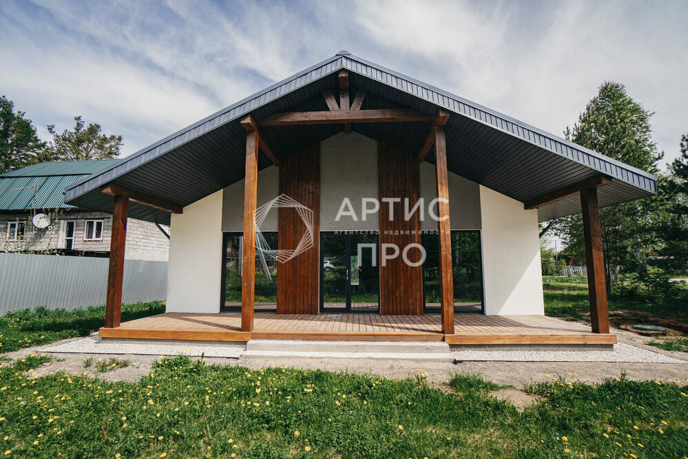 п. Красный, ул. Крупской,   (городской округ Верхняя Пышма) - фото дома (5)