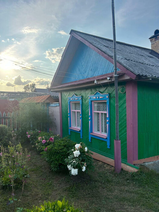 п. Октябрьский (г.о. Березовский), ул. Кирпичная, 8 (городской округ Березовский) - фото дома (1)