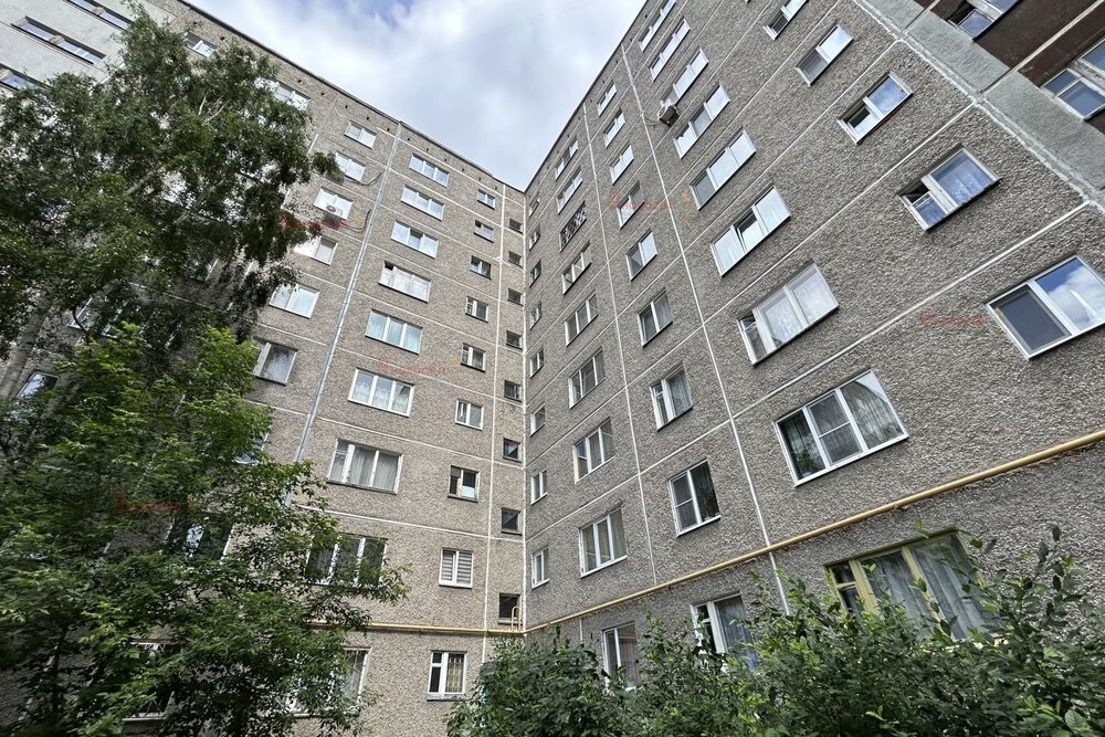 Екатеринбург, ул. Пехотинцев, 12 (Новая Сортировка) - фото комнаты (2)