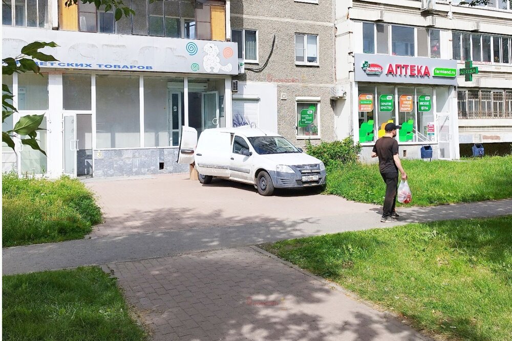 Екатеринбург, ул. Викулова, 32А (ВИЗ) - фото торговой площади (4)