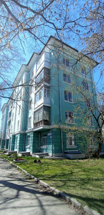 Екатеринбург, ул. Буторина, 26 (Шарташский рынок) - фото комнаты (1)