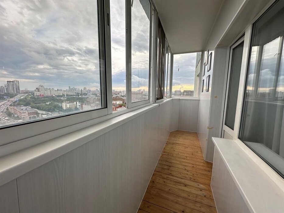 Екатеринбург, ул. Бебеля, 112 (Заречный) - фото квартиры (8)
