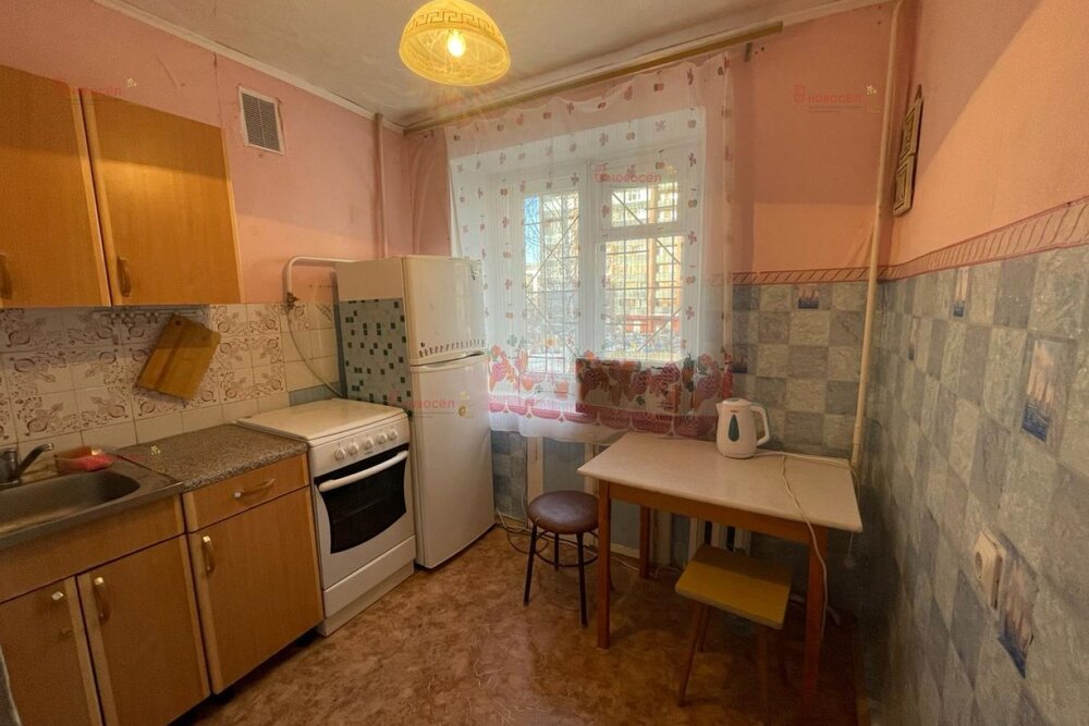 Екатеринбург, ул. Авиационная, 81 (Автовокзал) - фото квартиры (4)