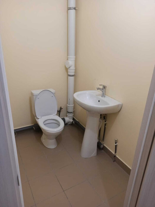 Екатеринбург, ул. Латвийская, 58к4 (Компрессорный) - фото офисного помещения (5)