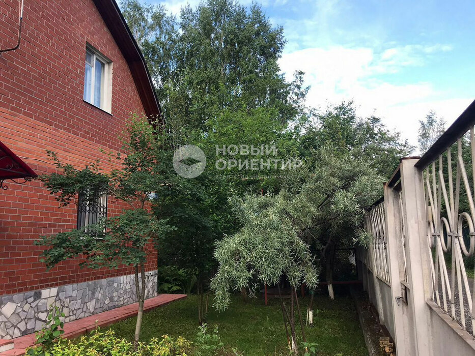 п. Хрустальная, ул. Ясная, 18 (городской округ Первоуральск) - фото коттеджа (5)