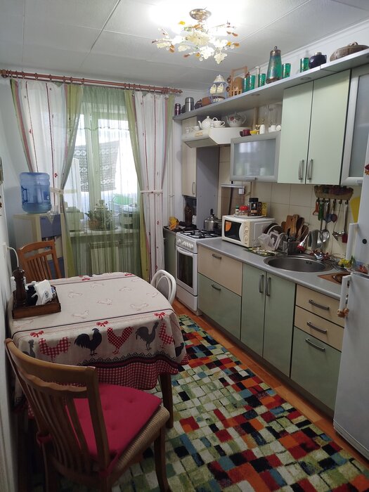 г. Каменск-Уральский, ул. Суворова, 30 (городской округ Каменский) - фото квартиры (4)