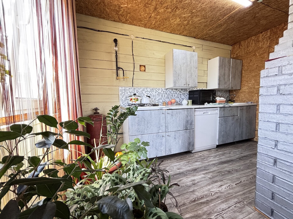 п. Становая, ул. Янтарная, 5 (городской округ Березовский) - фото дома (8)