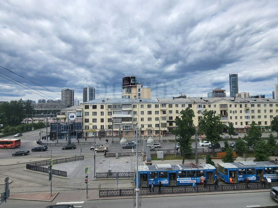 Екатеринбург, ул. Ленина, 2 (Центр) - фото квартиры (2)